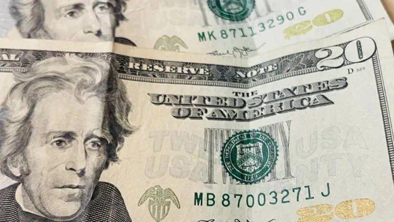 d4492e15-83c6-4283-8042-b303cf8c5078-medium16x9_moneycashdollardollarstwenty20billsbgtndfo