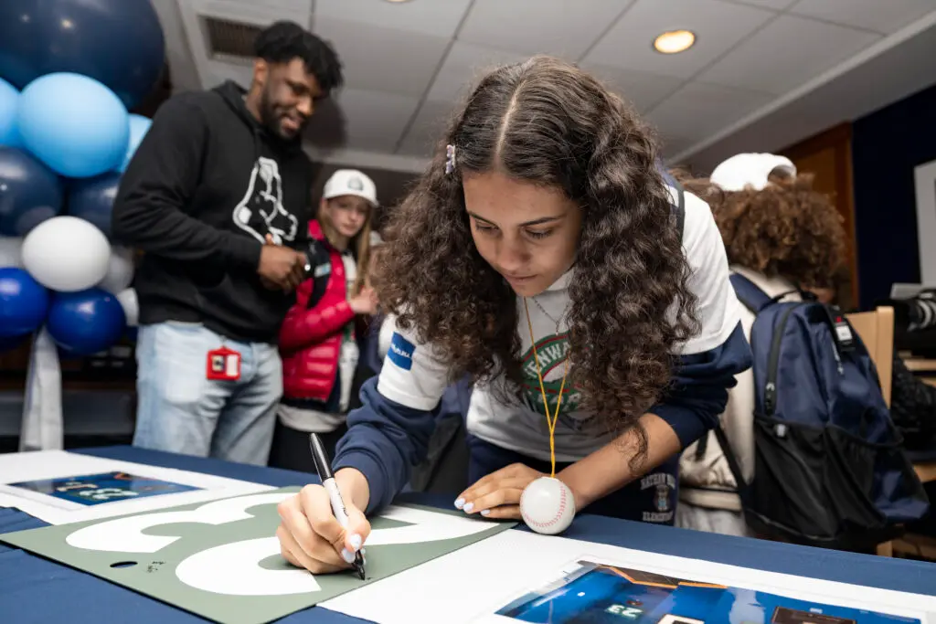 Fenway-Park-learning-lab-05042023-1487555490-1024x683.webp