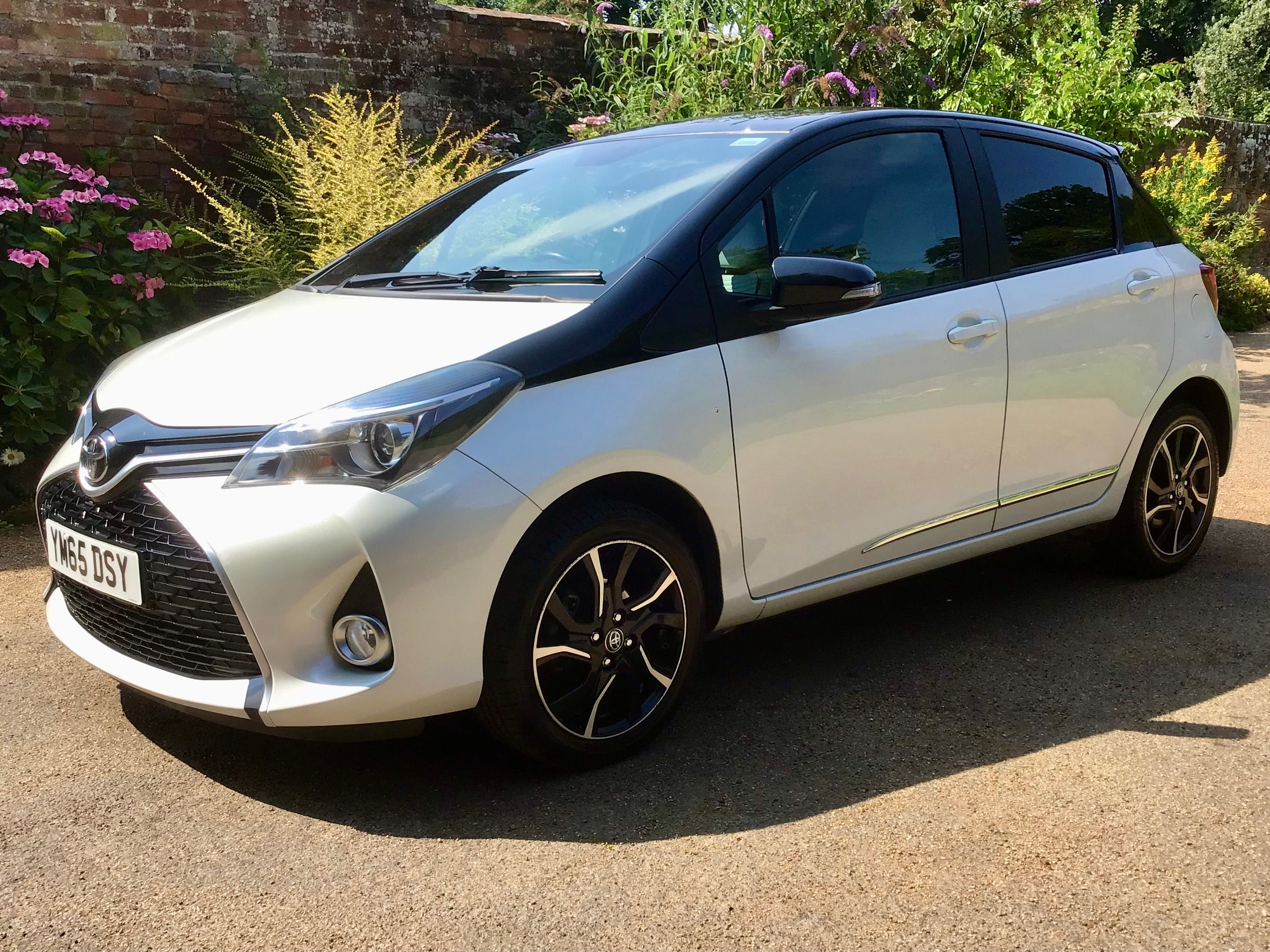 TOYOTA YARIS 1.33 Dual VVT-i DESIGN