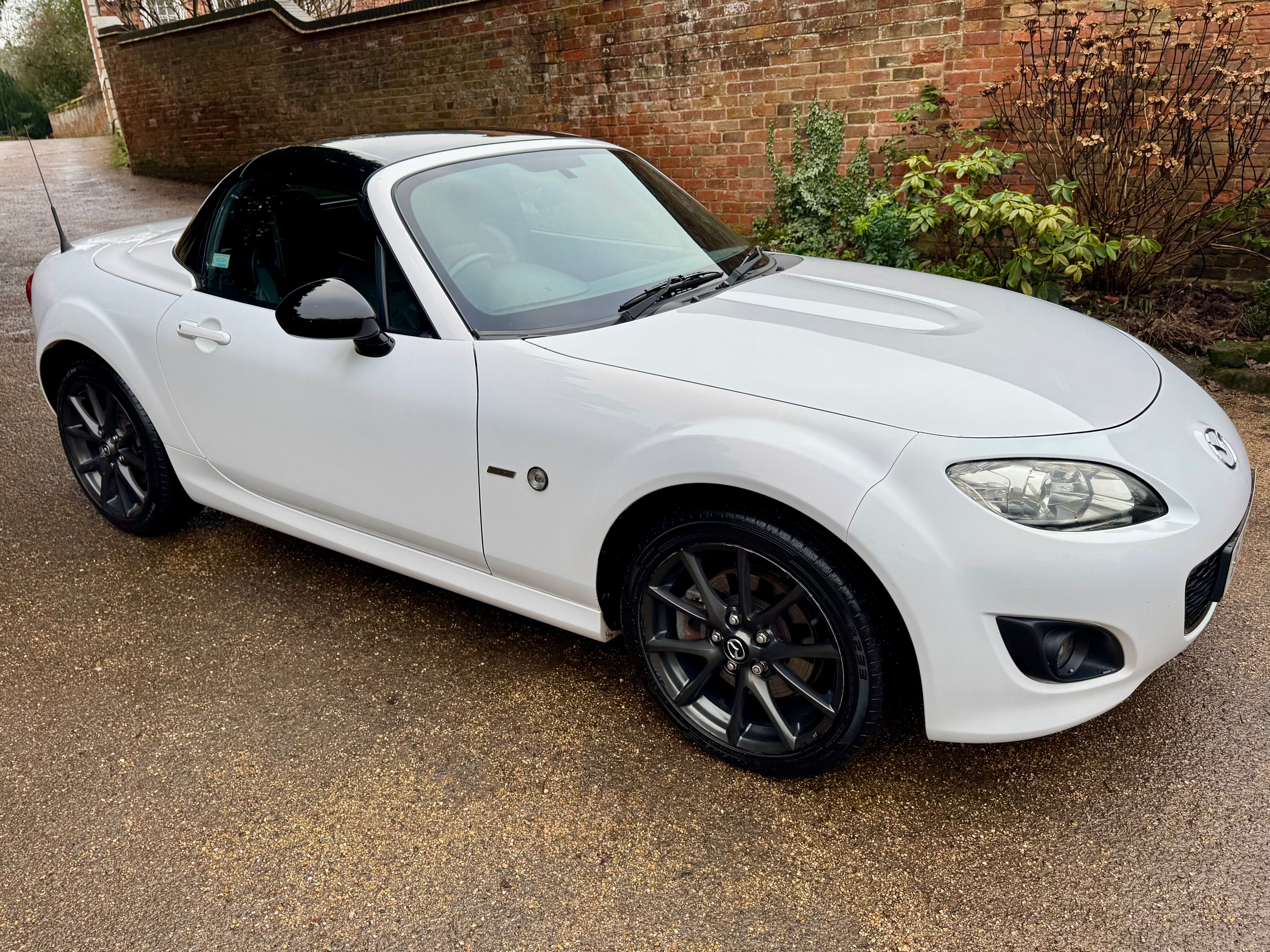 MAZDA MX-5 2.0i SPORT BLACK ROADSTER