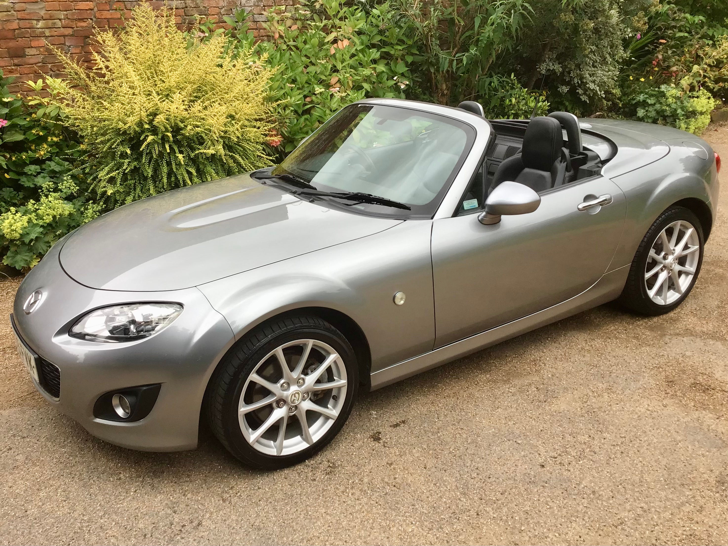 MAZDA MX-5 2.0i SPORT TECH ROADSTER