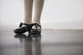 Shiny black tap Shoes