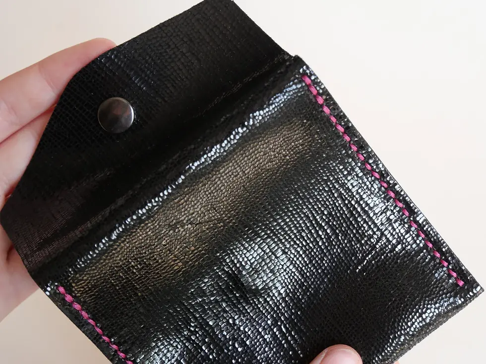 Miniature : Pochette Carrée Brillante