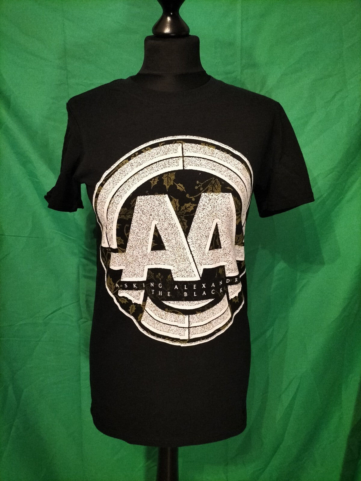 asking alexandria t shirt Small