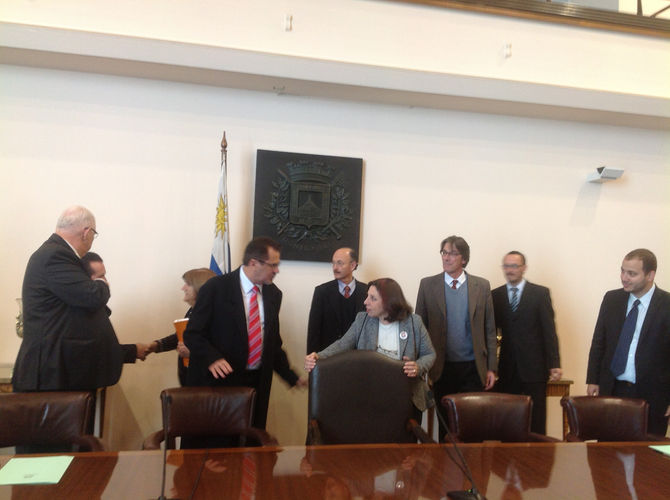 Almeida discute integração de cidades do Mercosul