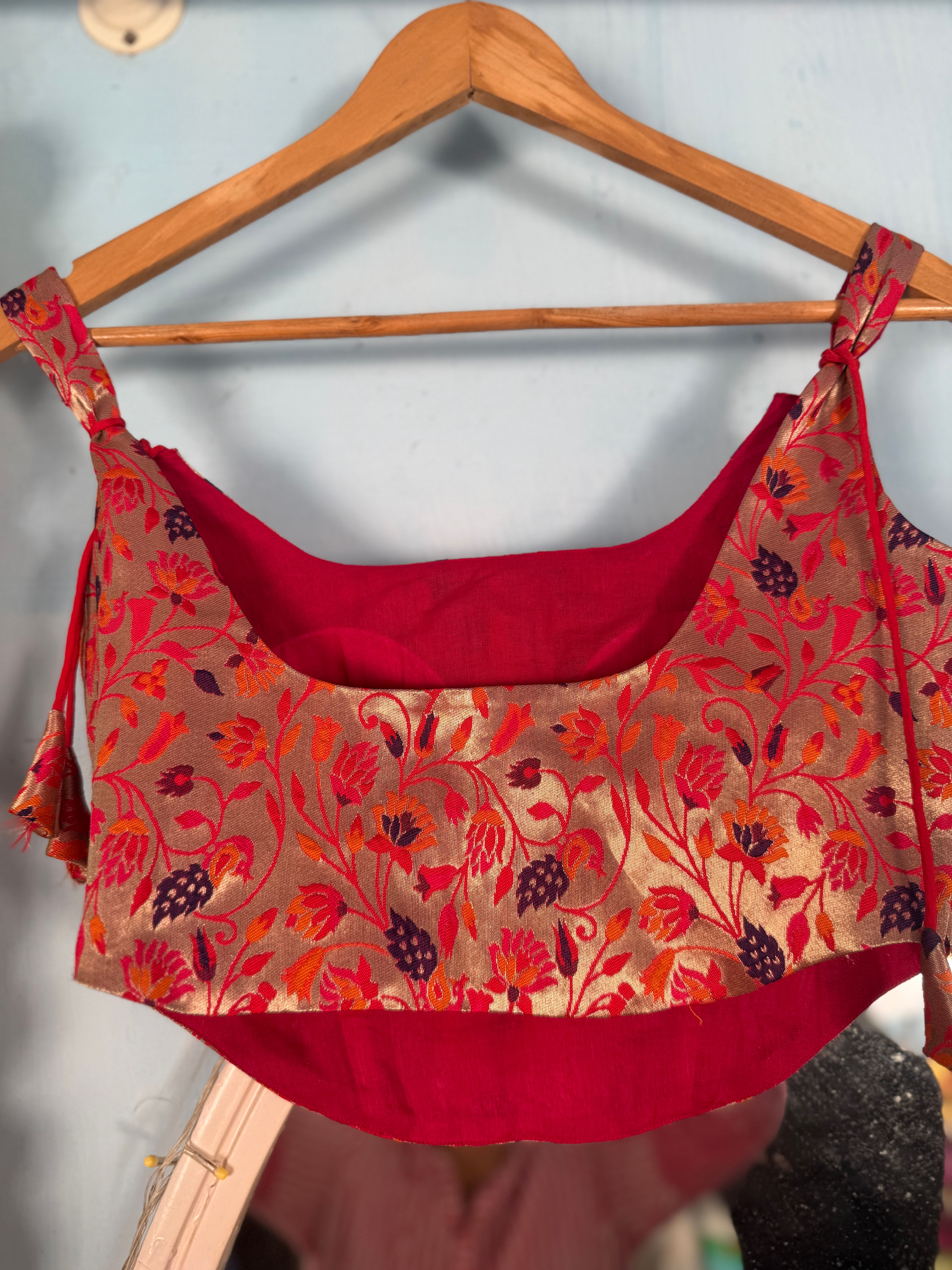 Sleeveless Paithani blouse