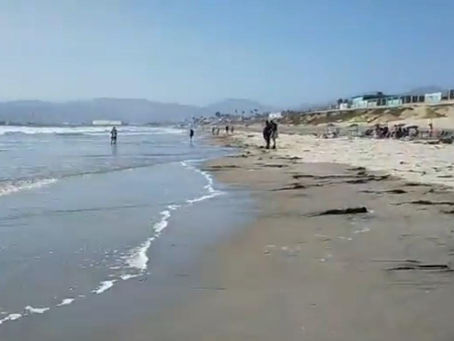 TURISTAS SIGUEN ACUDIENDO A PLAYA HERMOSA A PESAR DE LA CONTAMINACIÓN