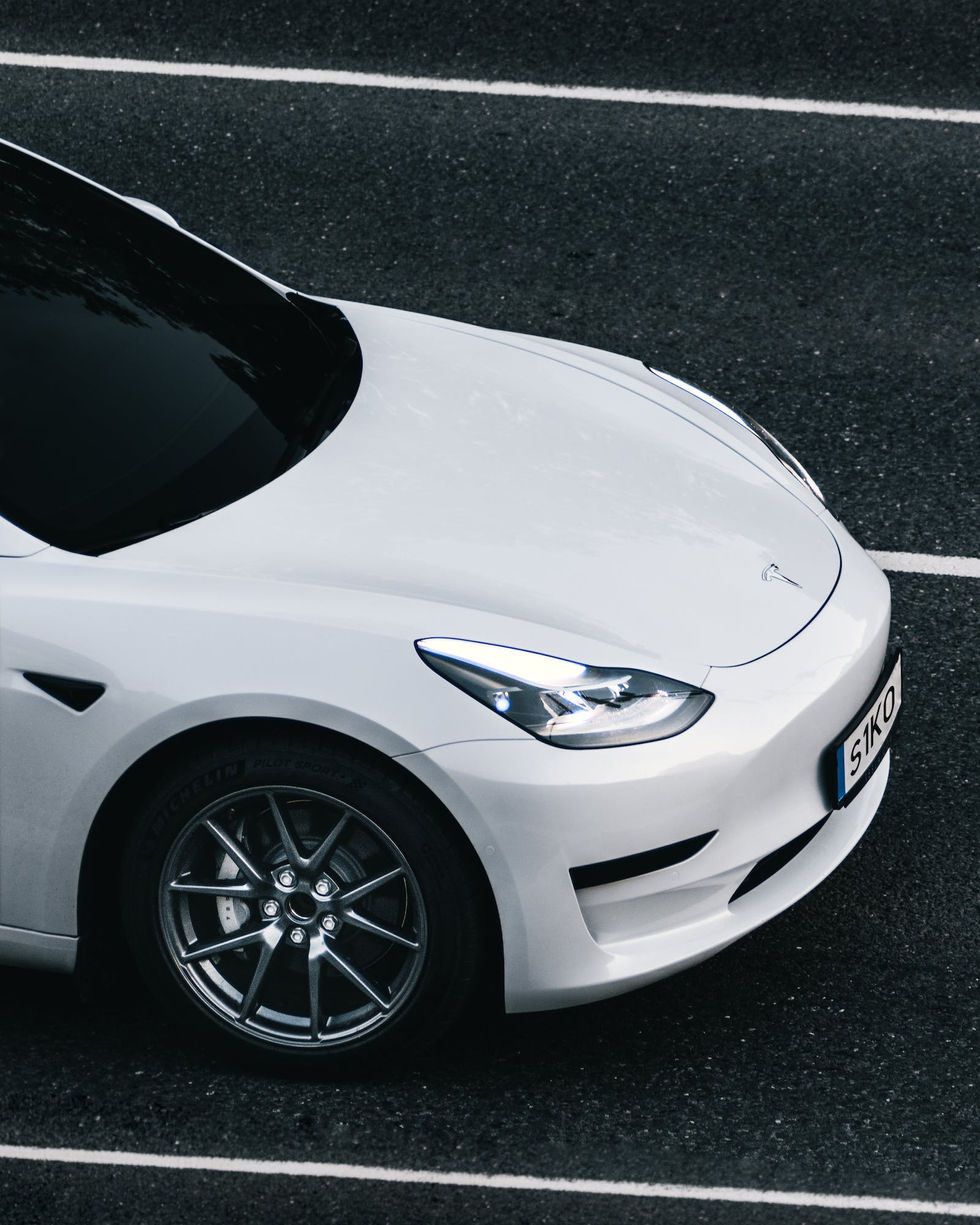 INTERVIEWS
Conducted in-person and through an online survey that was sent out through social media.
The following are the questions asked on the online survey:
1. Have you ever driven to a music festival?
2. Which music festivals have you been to?
3. Did you stay overnight at the festival?
4. Did you consider yourself health conscious
while at the festival? (Dust, illness, etc)
5. How much did your comfort in the car relate
to your festival-going experience?
6. What is the most important feature for you in
the car for the music festival?
A. Traffic and weather updates?
B. Entertainment systems
C. Safety (Hygiene) and Eco-friendly D. Other (please specify):
7. Why did you choose your answer?
8. Is there any in-car function you wish you had
on previous experiences? Please explain why.
9. If you could customize a car for your festival
needs what would it include and why?
10. What was the mood on the way to the
festival?
11. What was the mood on the way home from
the festival?
12. How much of an affect did the weather have on your choice of festival?
A. None
B. Slightly
C. Moderately D. Considerably E. Absolutely
13. How did the weather end up affecting your experience at the festival?
A. None
B. Slightly
C. Moderately D. Considerably E. Absolutely
14. How eco-friendly do you consider music festivals to be?
A. None
B. Slightly
C. Moderately D. Considerably E. Absolutely
15. Would you change your mind about a festival if you knew there would be significant traffic? A. Yes
B. No
In-person interviews followed similar questioning but flowed with the conversation.