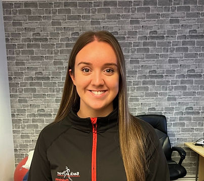 Lauren - Therapist Photo (1)_edited.jpg