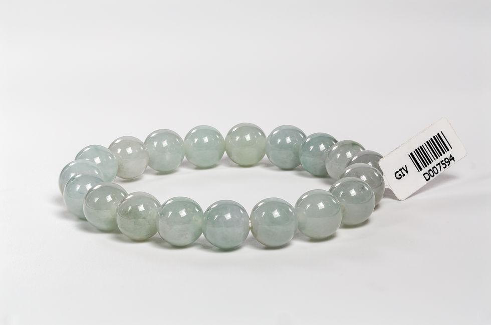 Vòng tay ngọc bích jadeite thiên nhiên Bạch Thanh Cát Tường