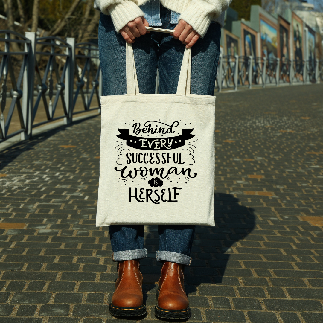 Tygväska Behind every Successful woman