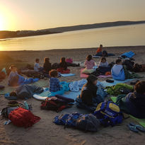 Αγέλη Σούνιο 2022 διανυχτέρευση στην Παραλία.jpg