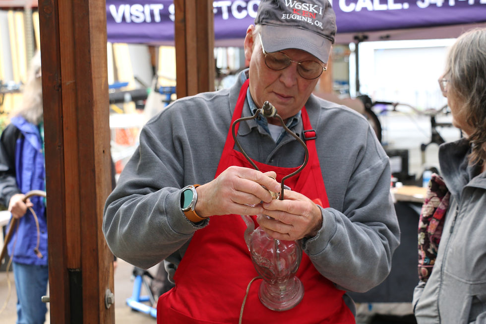 Free ‘Fix-It Booth’ Repair Services Return to Cottage Grove, Florence & Oakridge