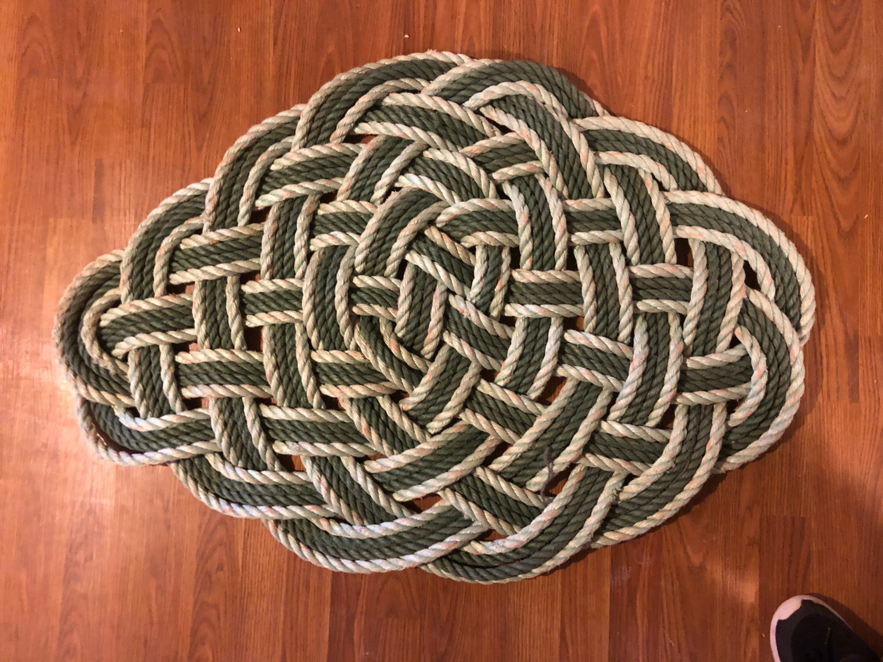 Medium Oval 5 Hitch Weave