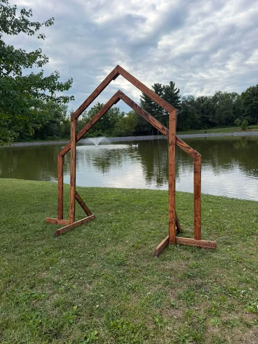 plain wedding arch.jpg