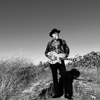 ''Silent Spike'' by Ken Woods and The Old Blue Gang