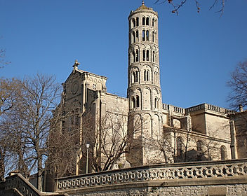 pa00103250-ancienne-cathedrale-saint-theodorit.jpg