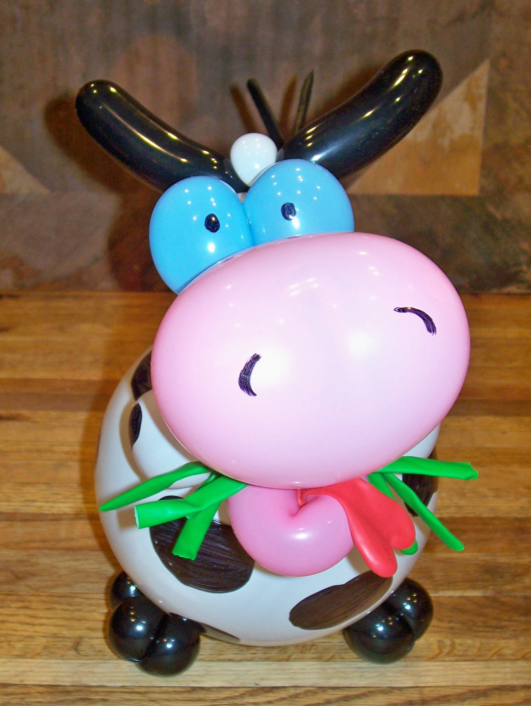 Cow Centerpiece balloon Denver Delivery Decor