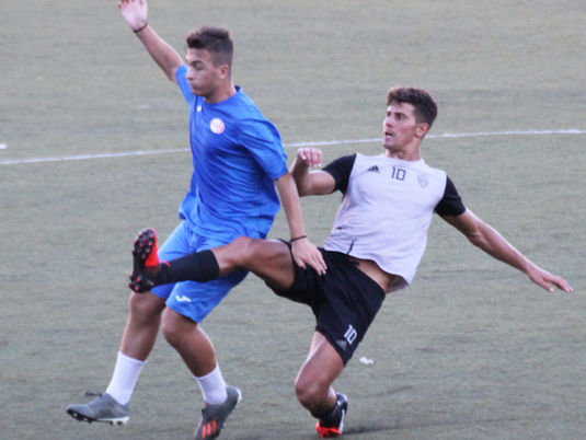 Prima squadra: esordio ufficiale in amichevole contro la Genova Calcio.