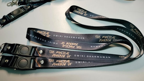 Lanyard Conser Musik DWIKI DARMAWAN.jpeg