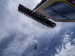 始球式のボール運搬