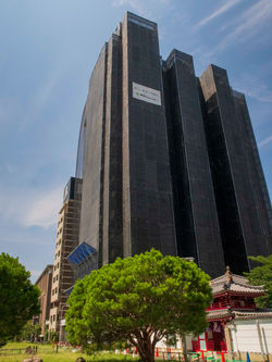 大規模修理作業中