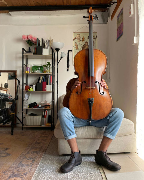 Eilon The Cellist.jpg