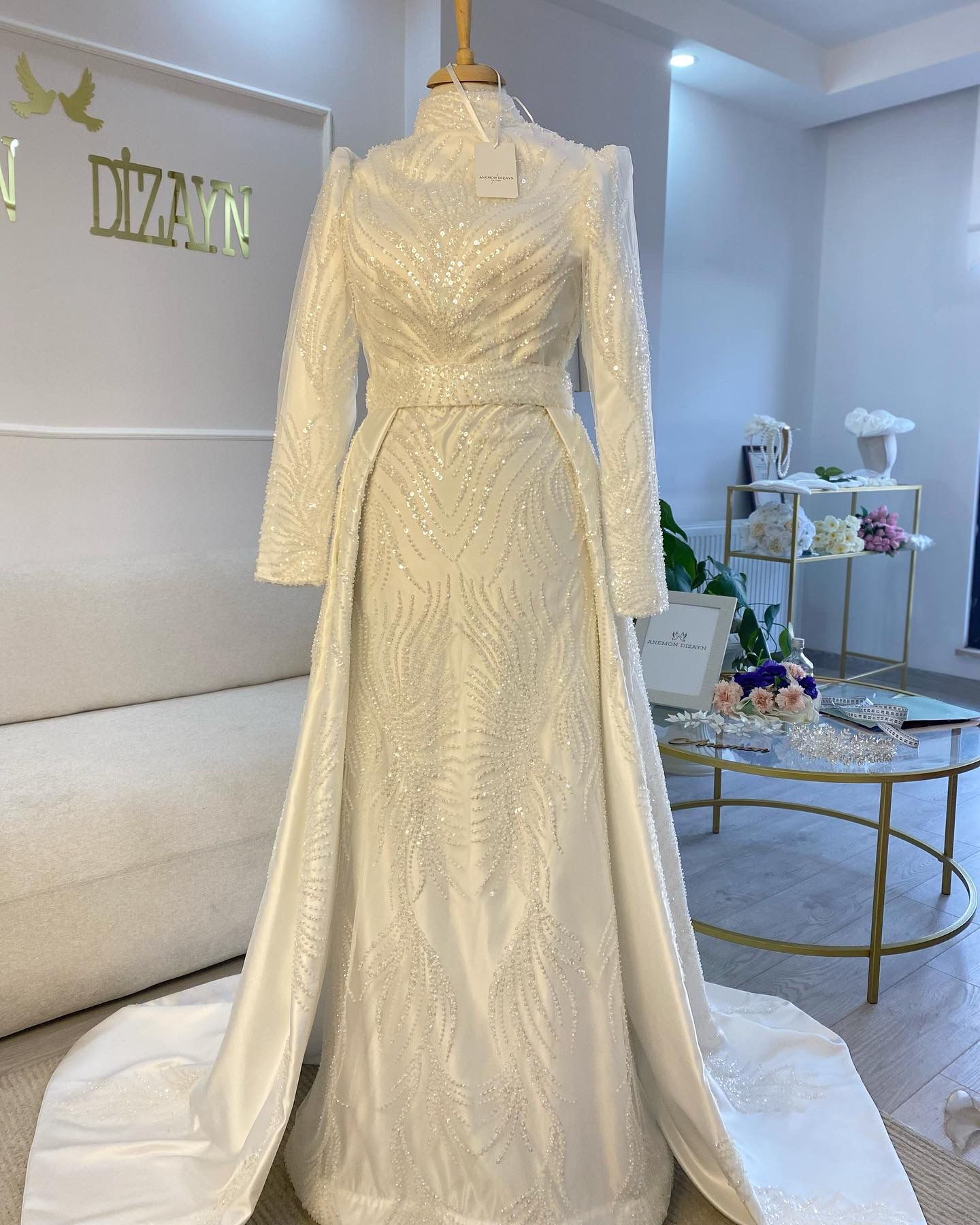 Bonnie Gelinlik Karşıdan Görünüm