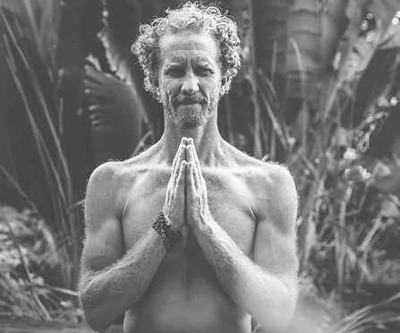 damien de bastier_edited.jpg