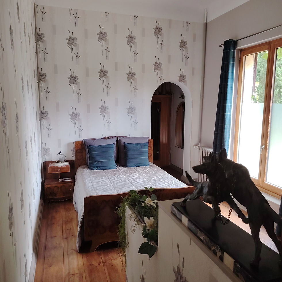 Lit double chambre Carvin.jpg