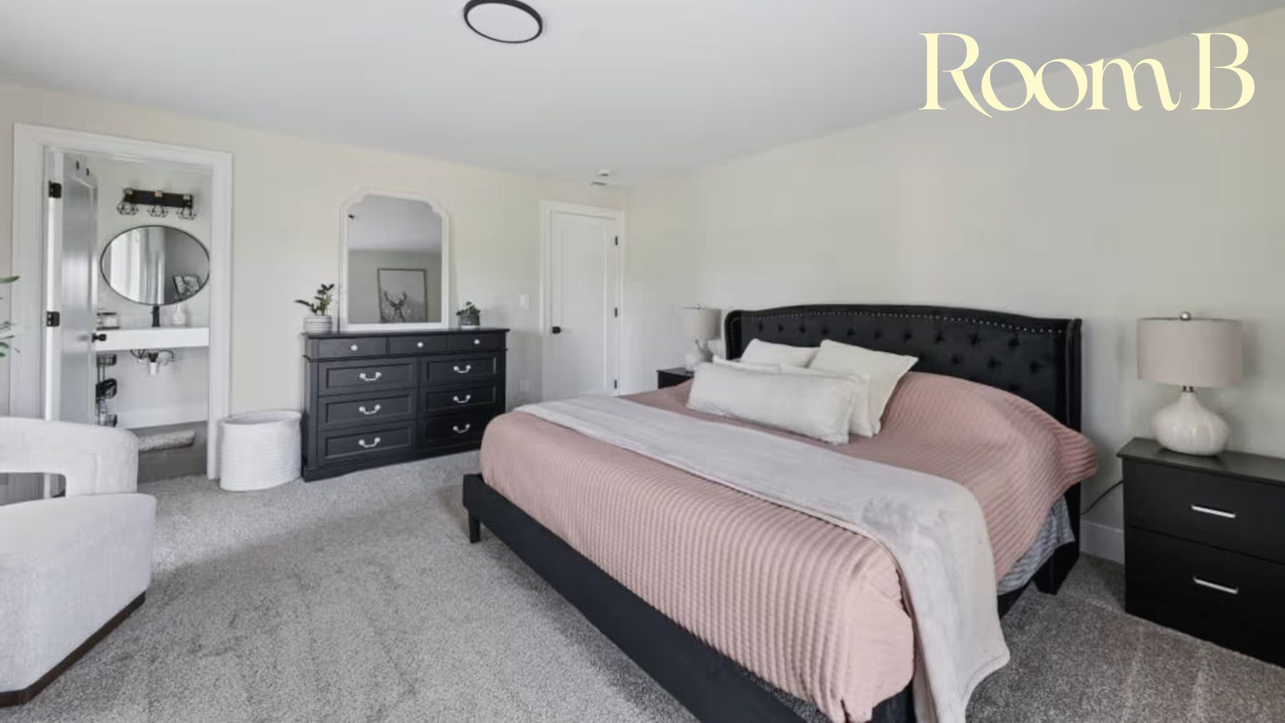 Room B, King Bed (1 person)