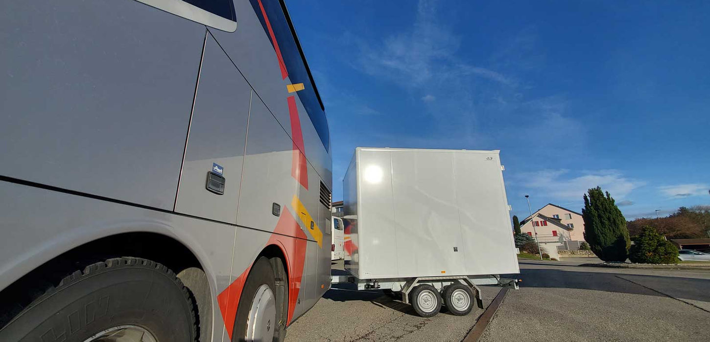 fabrication de remorque et dives montage de crochets d'attelage