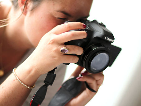 Ich bin nicht fotogen – Warum das der häufigste Irrtum ist (und was wirklich schöne Fotos ausmacht) 