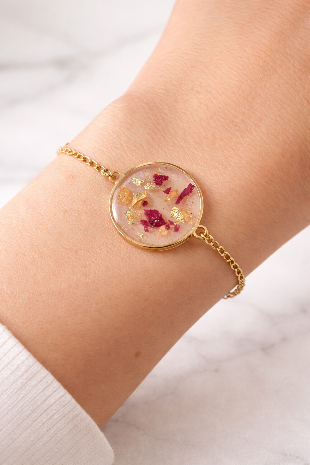 Bracelet Petit Médaillon - Pétales de fleurs.