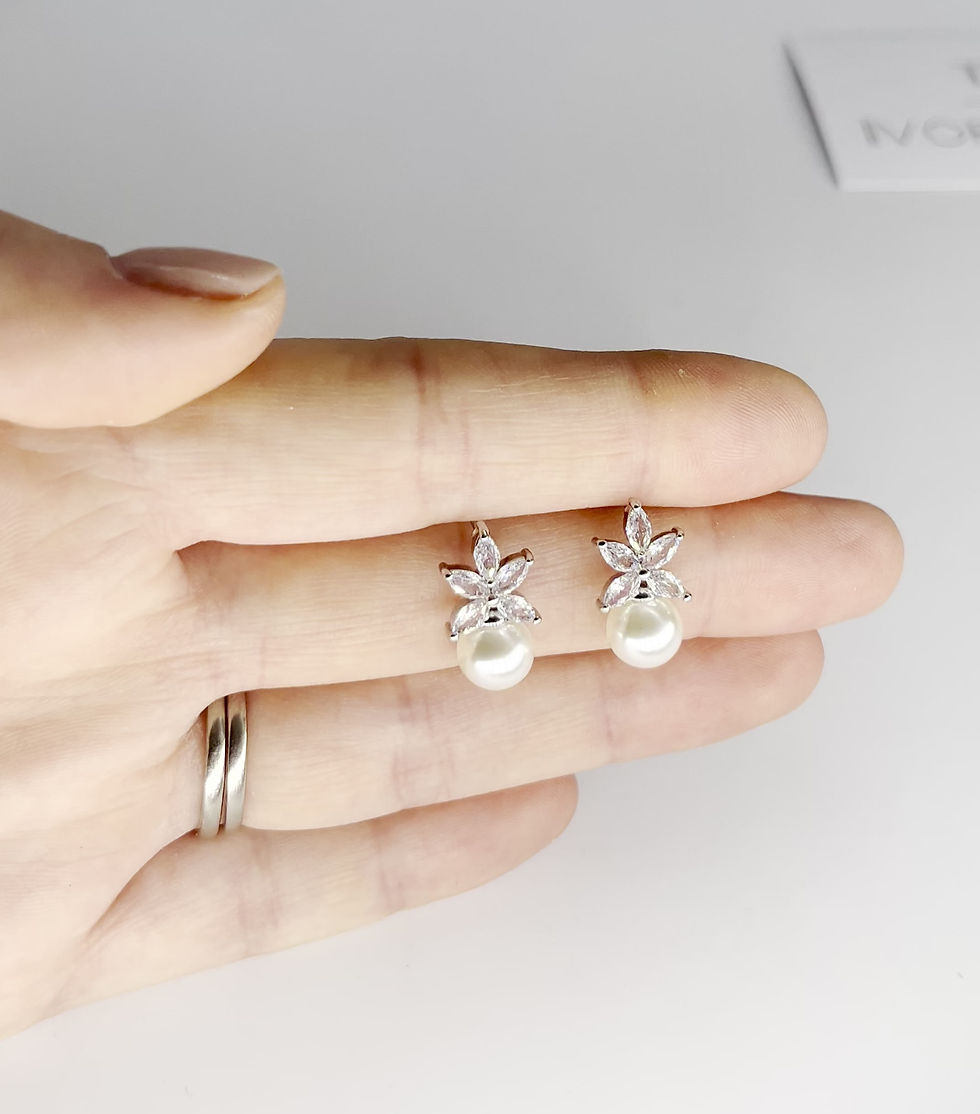 Thumbnail: Anna - silver