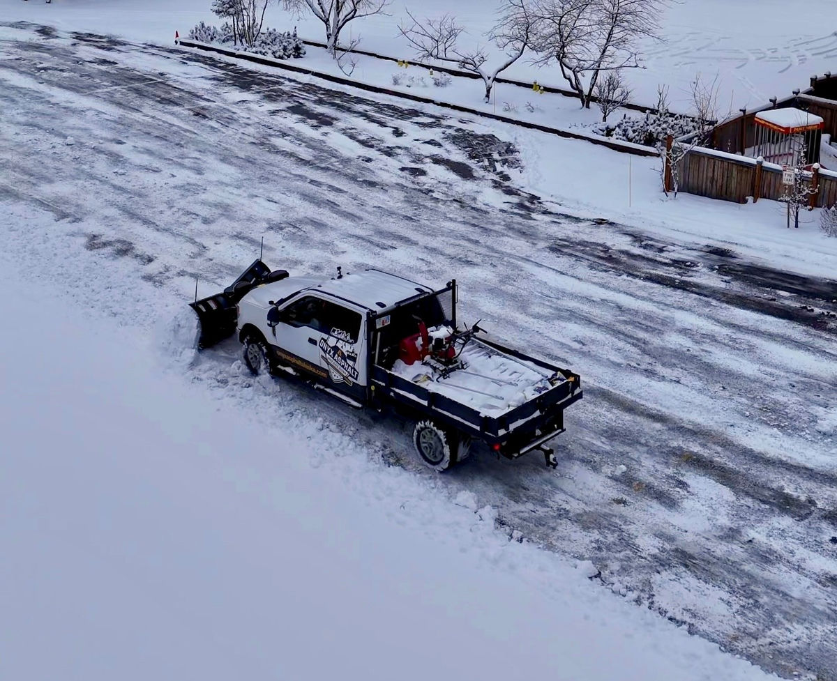 Onyx Asphalt LLC