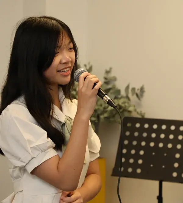 singer.webp