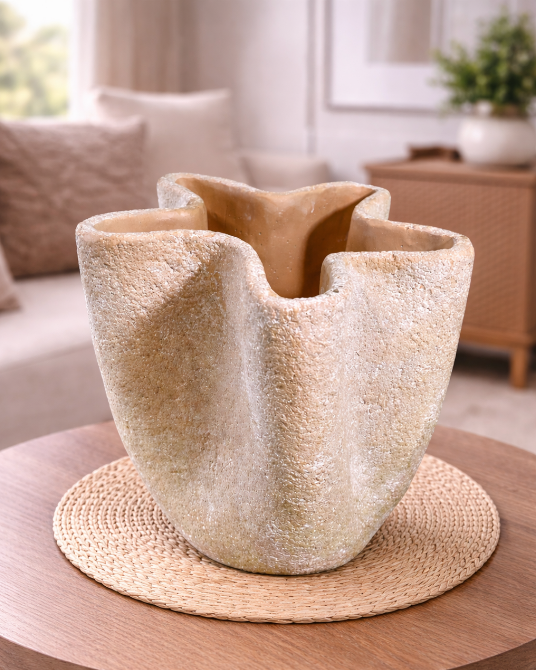 Maceta Orgánica Texturizada en Tono Arena