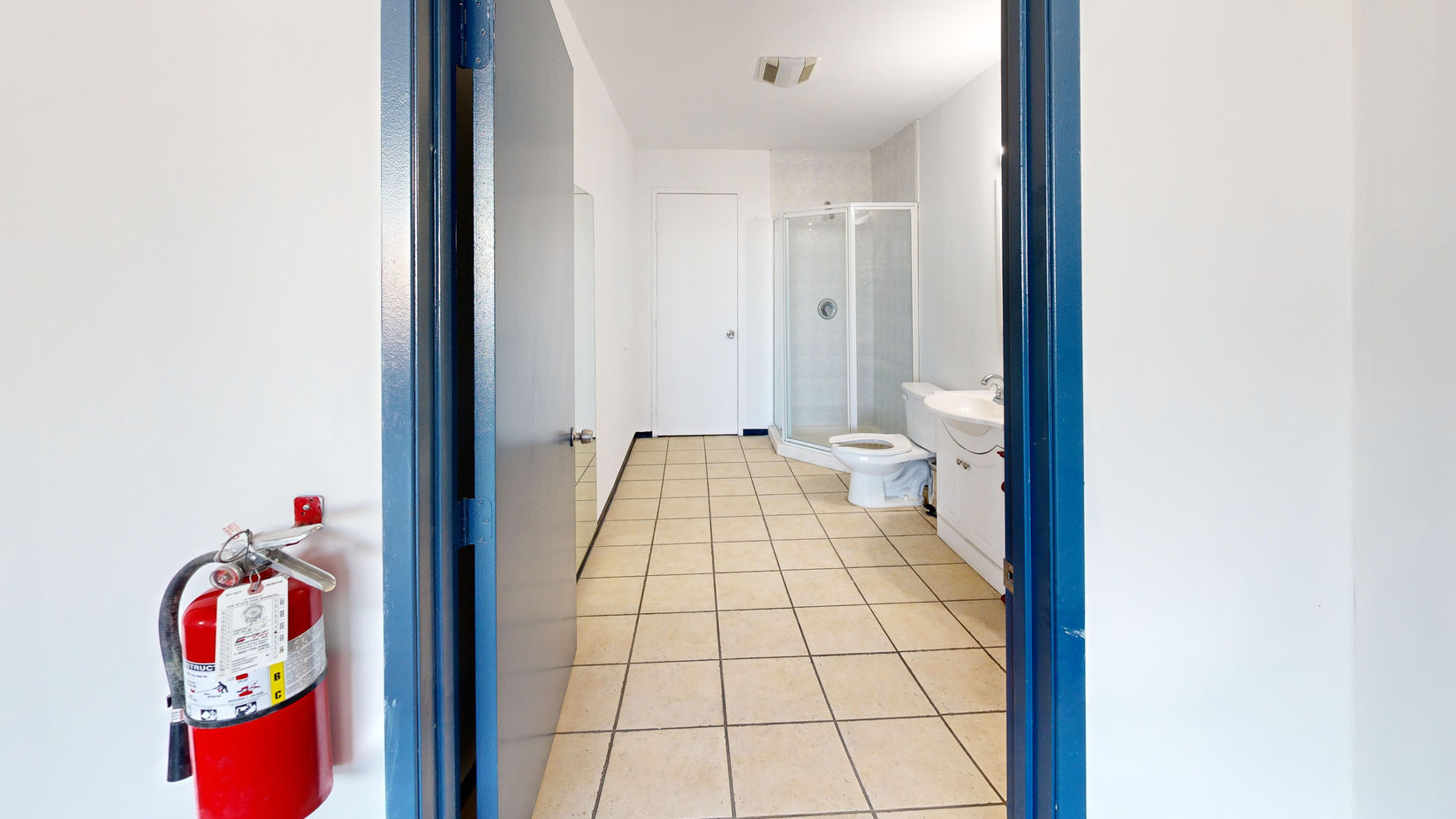 Interior view of 530 E 8th St, STE 400, Los Angeles, CA 90014