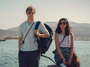 Paros em Destaque Global: Série da Netflix Impulsiona Interesse pela Ilha Grega