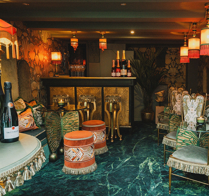 Inside look of La Maison Creative Salon Runstraat No28