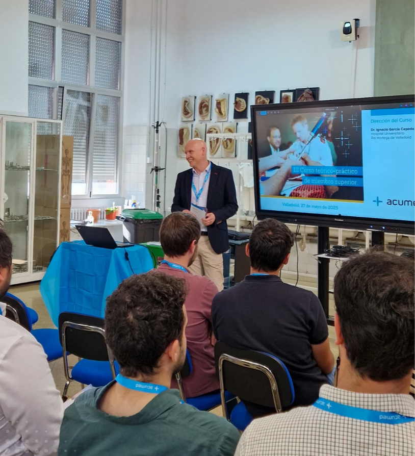El Dr. García Cepeda dirige el III Curso Teórico-Práctico de traumatología del miembro superior