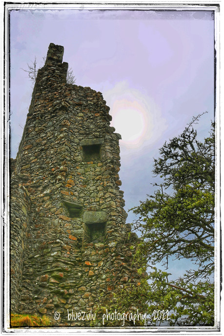 Kilchurn Castle detail.jpeg