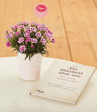 Sooo pink, sooo niedliche kleine Blüten in Rosa und Pink, sooo unwiderstehlich duftend: Diese Eigenschaften machen die süße Pink Kisses® zum perfekten Symbol einer besonderen Freundschaft.
