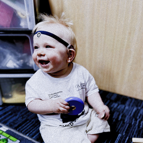 Diverse language experiences in deaf infants and in hearing infants with deaf parents: 25 years of improved understanding and recognition
