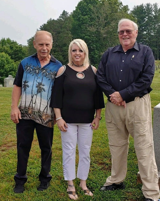 FaceApp_1634815203371.jpg