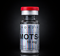 Case premium effet marbre Nordik Peptides conçue pour le rangement et la protection des fioles de recherche.