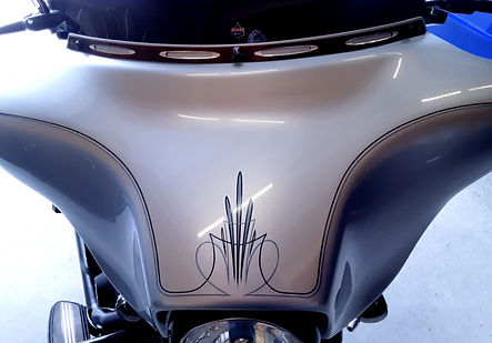 hand pinstriping