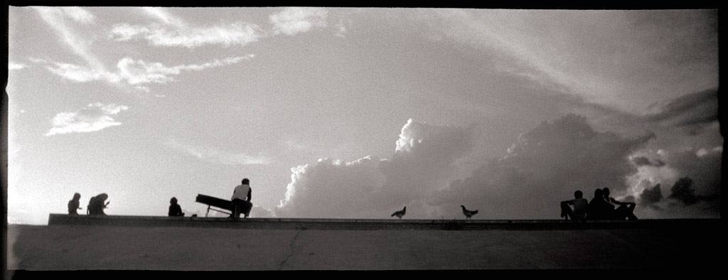 Série Roads Over Troubled Water