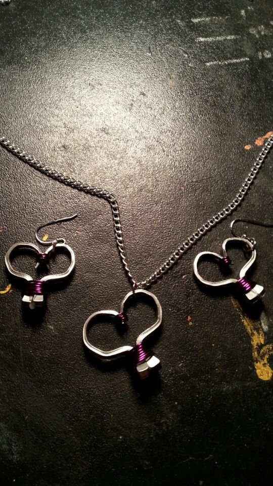 Thumbnail: Horseshoe Nail Heart Key Ring Jewelry